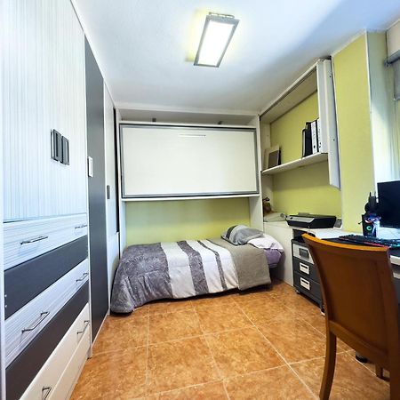 Valencia Avenida Del Puerto Private Rooms Zewnętrze zdjęcie